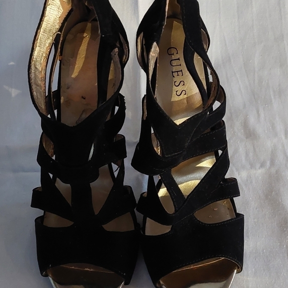 GUESS Black Suede Strappy 4" Heels with Back Zip size 8 - Picture 6 of 10